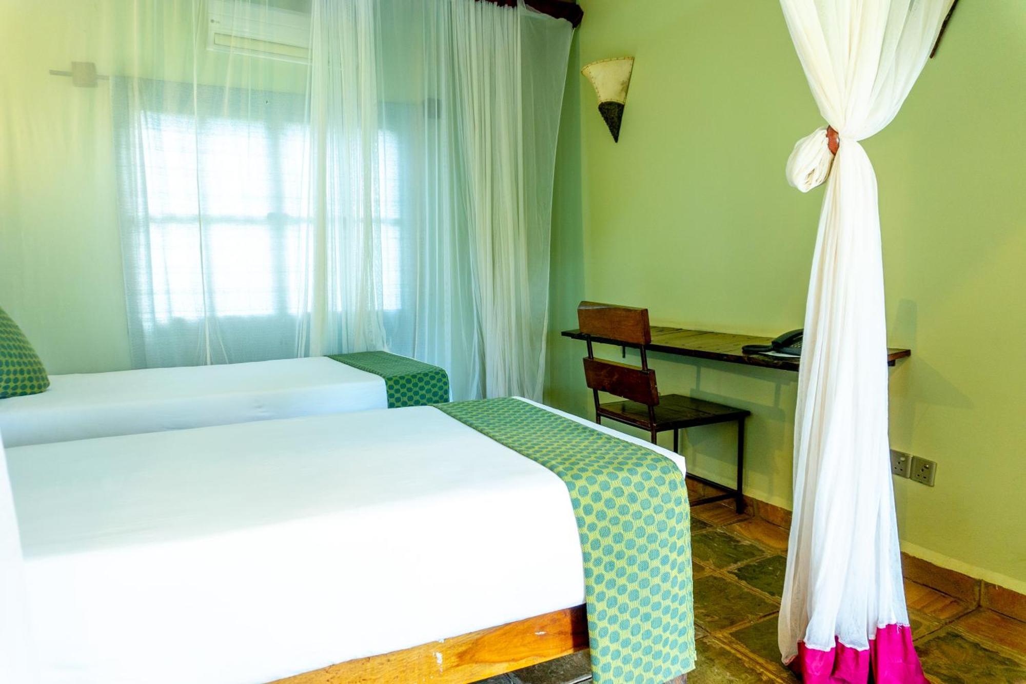 Weru Weru River Lodge Moshi Kültér fotó