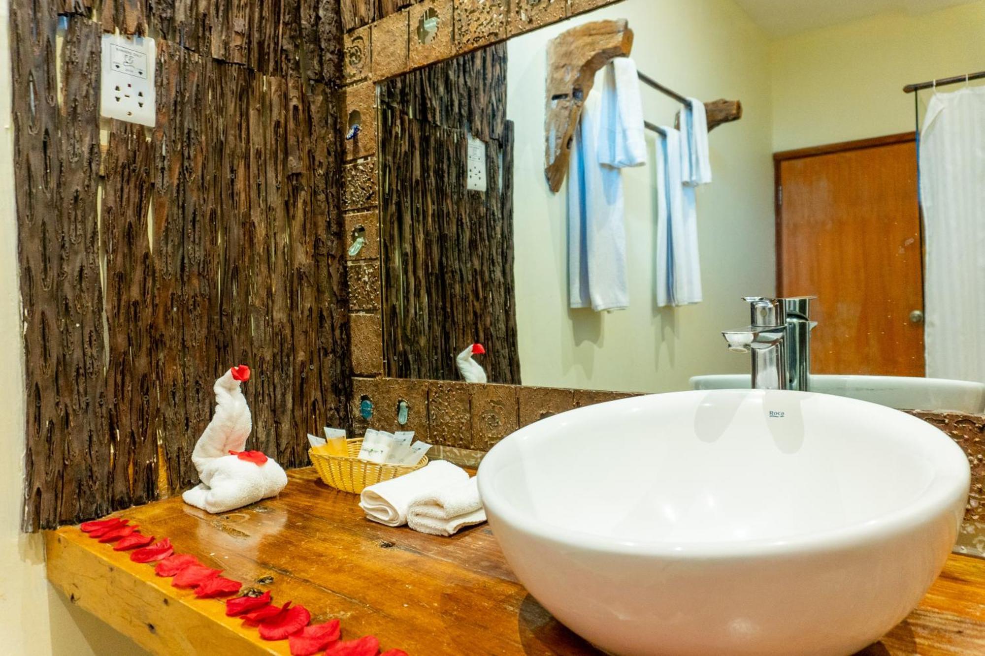 Weru Weru River Lodge Moshi Kültér fotó